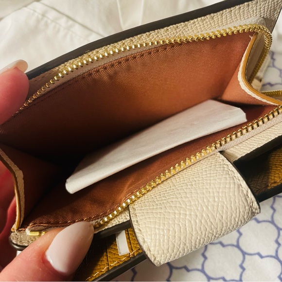 COACH Medium Zip & Snap Wallet 🐻‍❄️ NWT - Picture 8 of 15